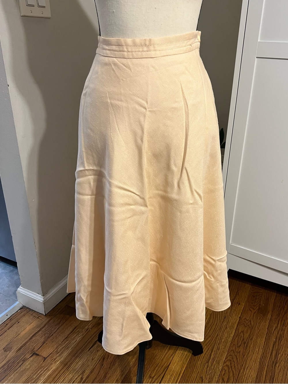 Louis Feraud Pale Peach A-Line Skirt